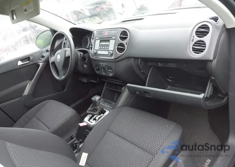 2009 Volkswagen Tiguan S from USA, damaged, VIN WVGAV75N29W524498